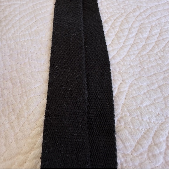 Haiku Canvas Crossbody - Picture 10 of 10